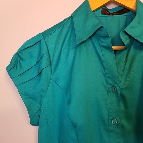 ๐ The Limited Button Down Shirt - Picture 2 of 5